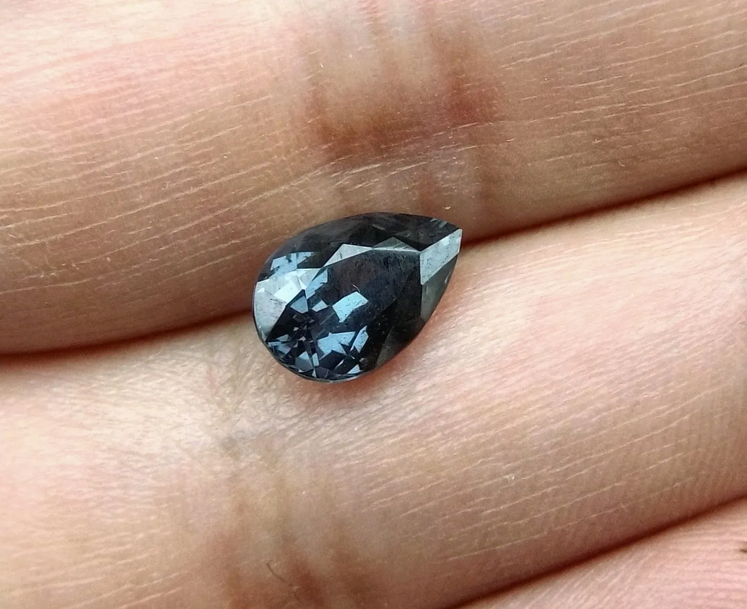 2.21ct COLOR SHIFT BLUE GARNET TO PURPLE