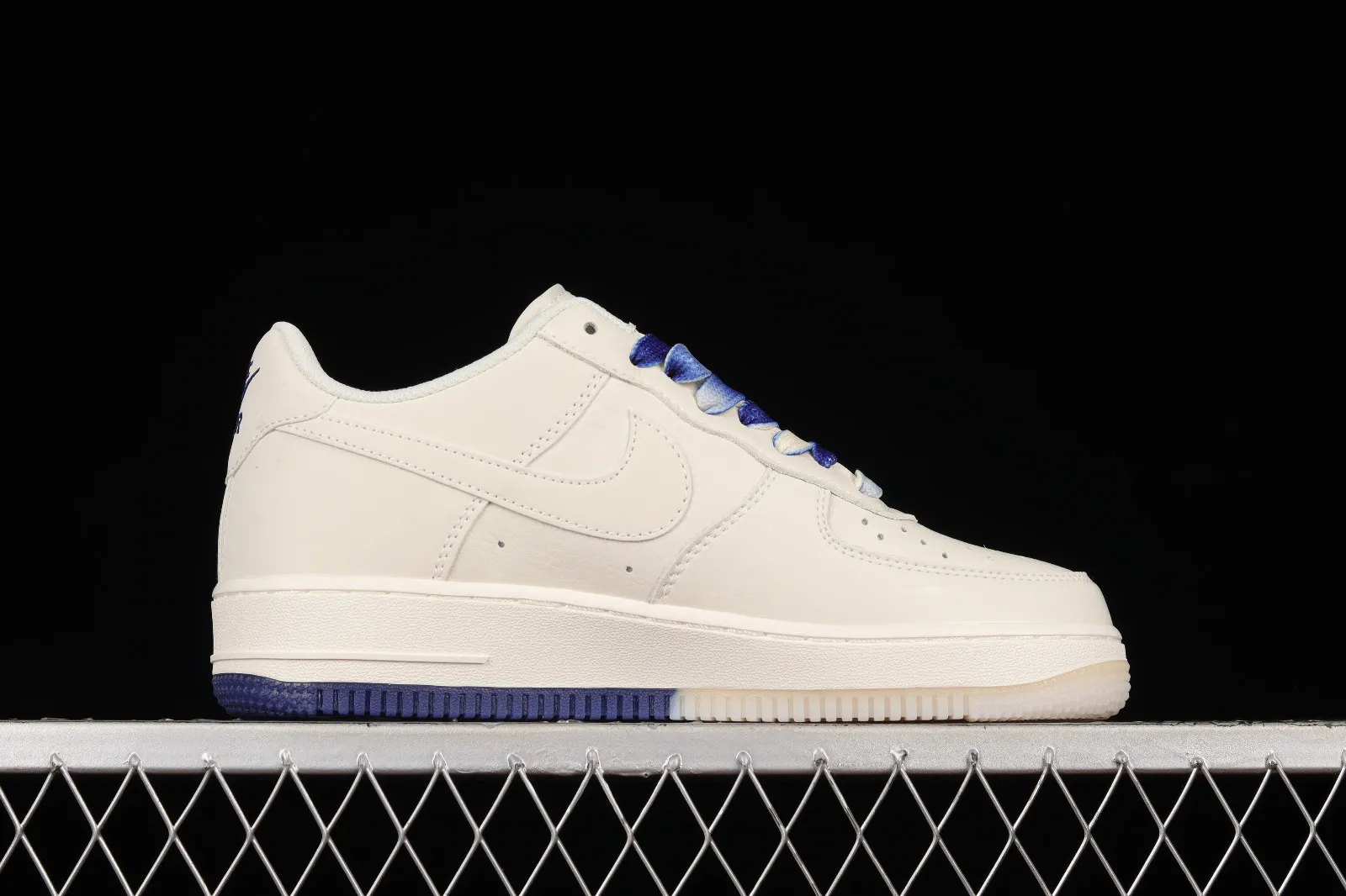 Nike Air Force 1 07 Low Rice White Dark Blue ML5801-501