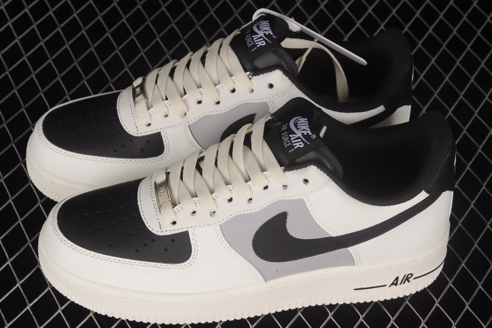 Nike Air Force 1 07 Low White Black Light Grey Shoes RS2696-112