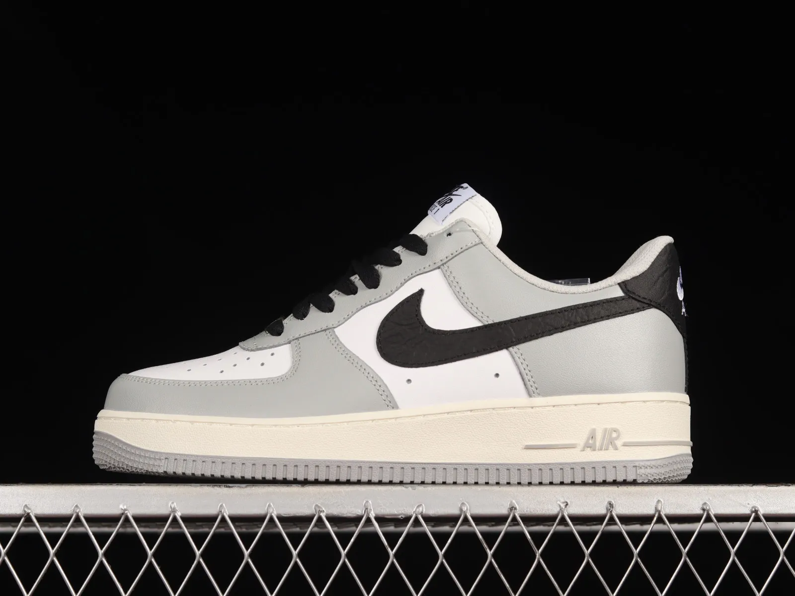 Nike Air Force 1 07 Low White Grey Black DD8959-701