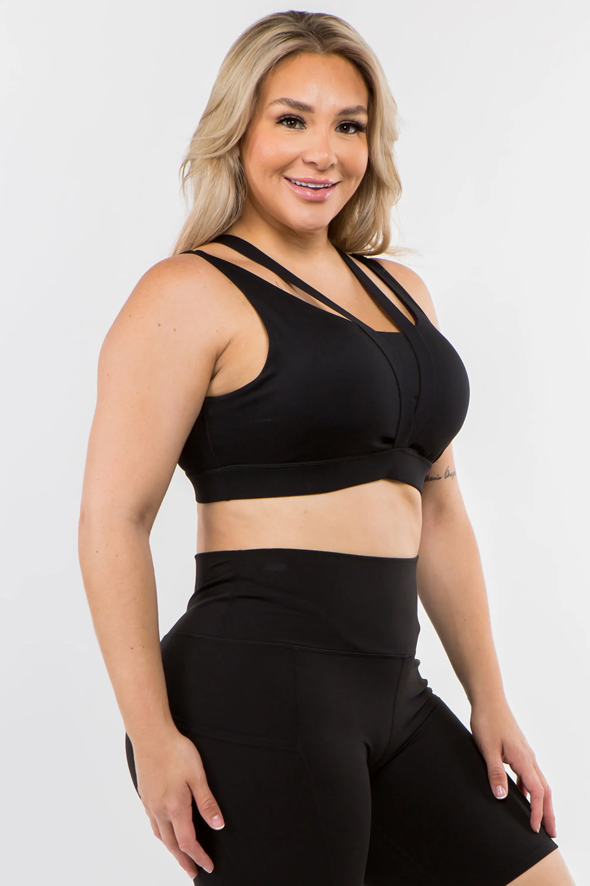 Plus Size Strappy X Back Active Sports Bra