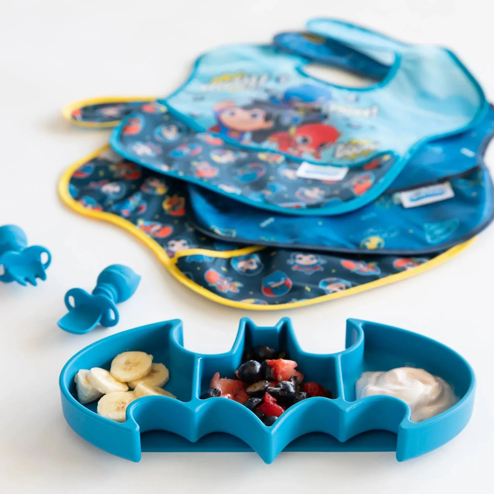 Silicone Grip Dish: Batman Blue