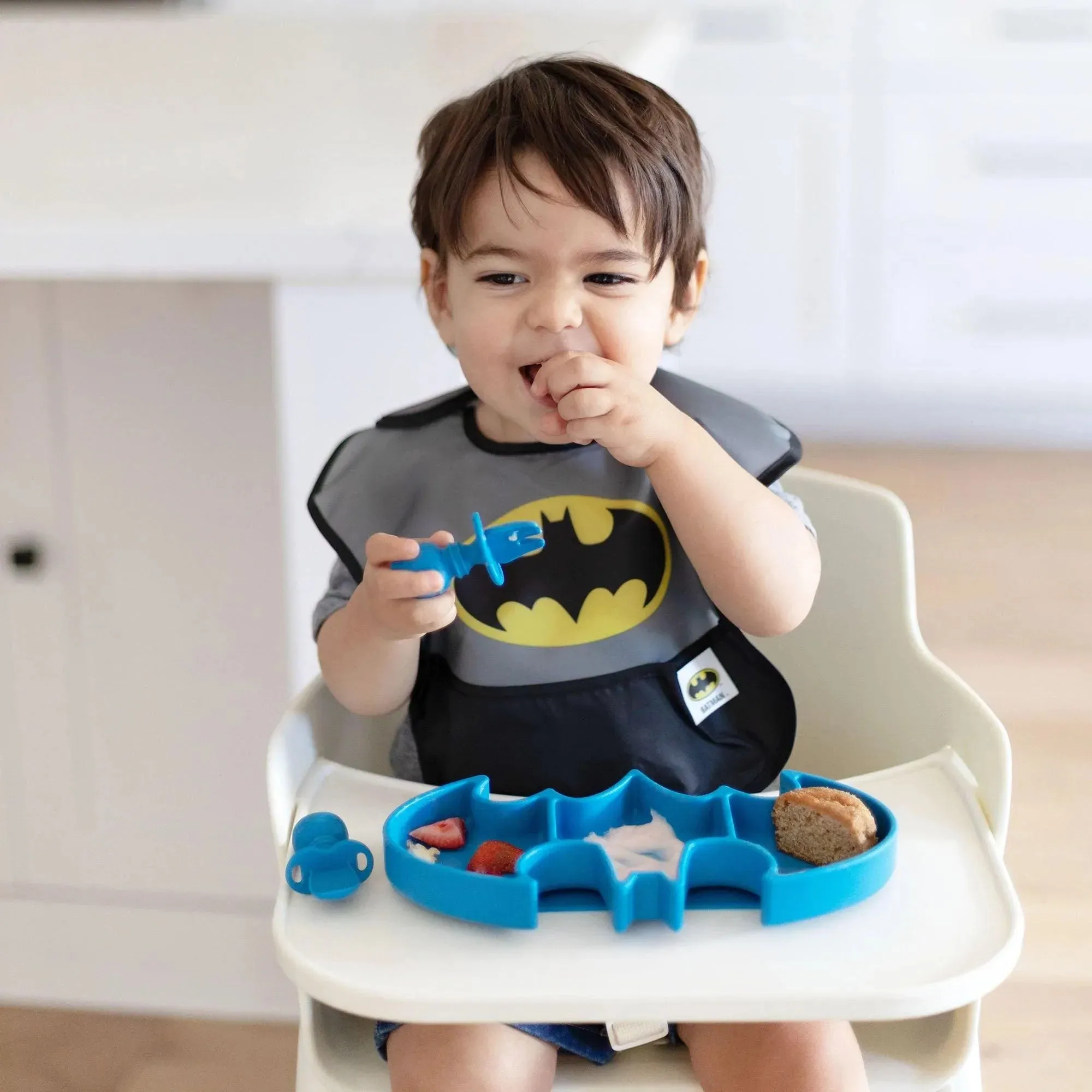 Silicone Grip Dish: Batman Blue