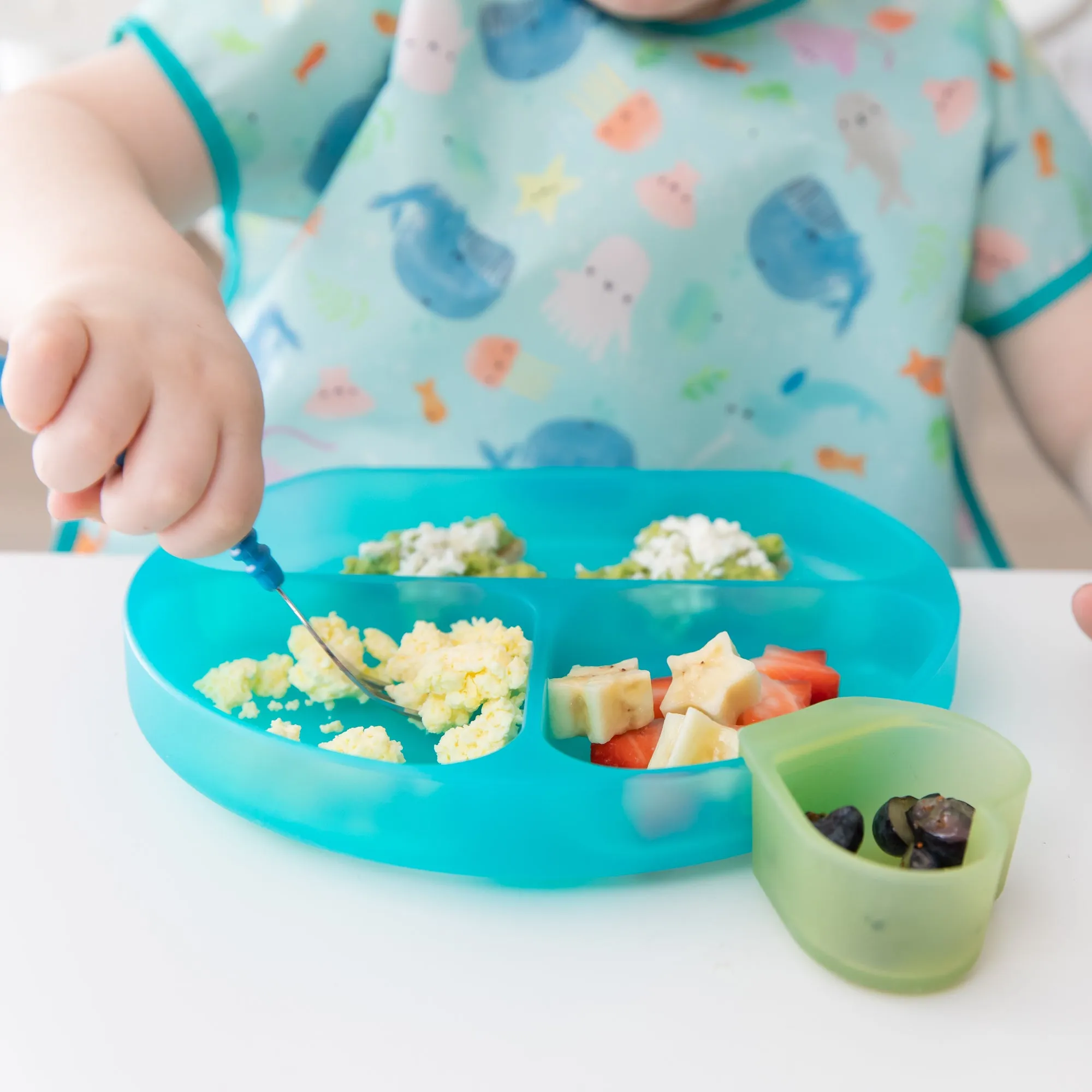 Silicone Grip Dish: Blue Jelly