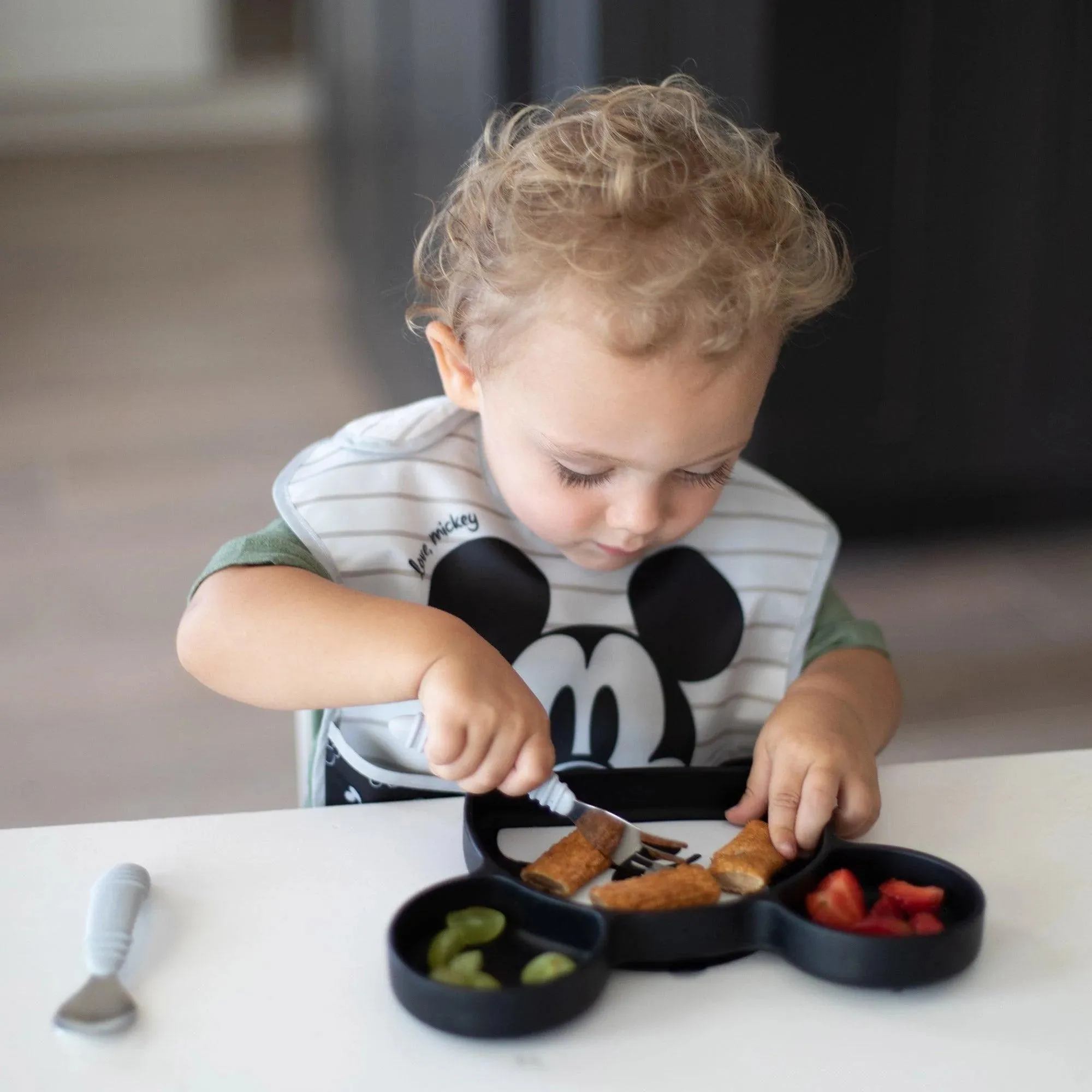 Silicone Grip Dish: Mickey Mouse