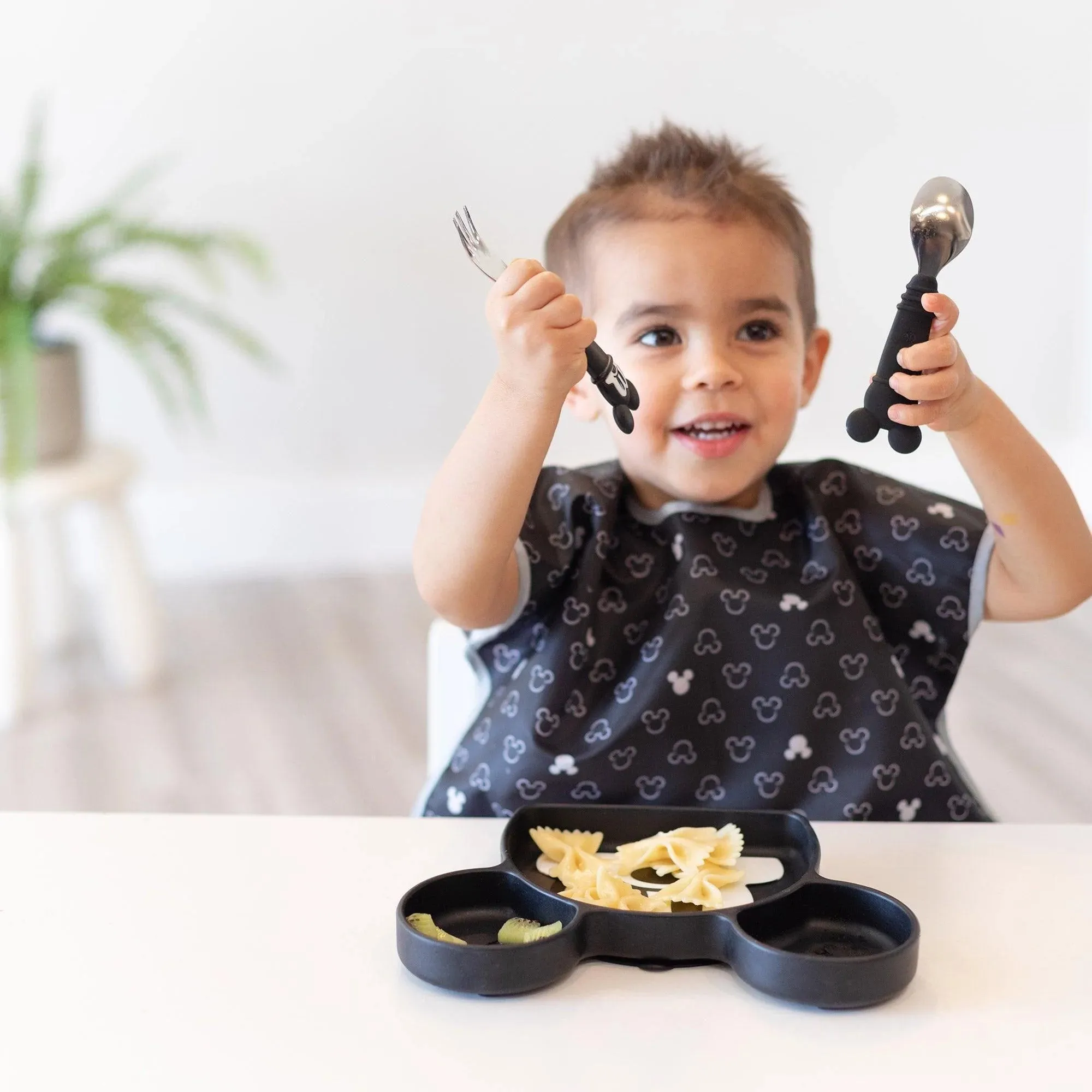 Silicone Grip Dish: Mickey Mouse