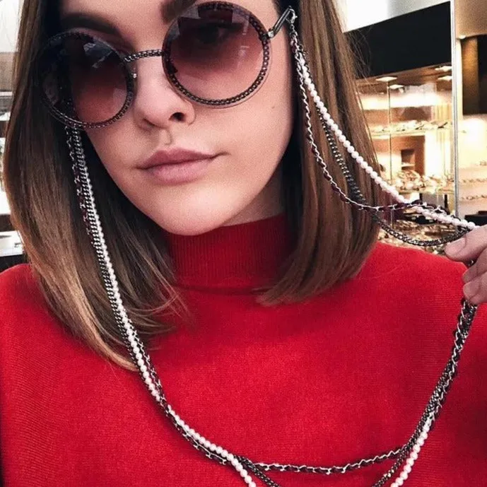 TRIPLE THREAT SUNGLASSES CHAIN