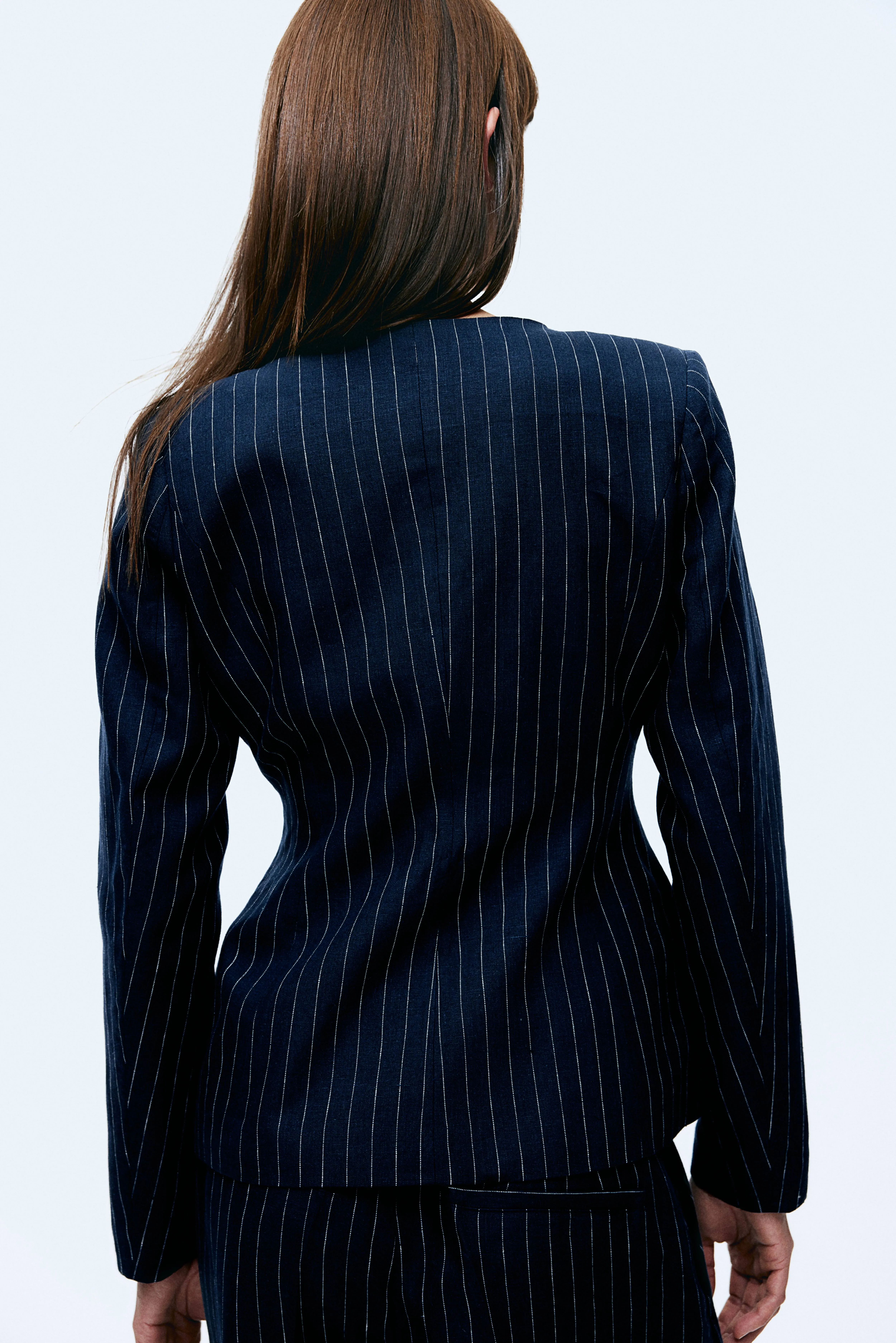 Waisted linen blazer - Deep neckline - Long sleeve - Navy blue/Pinstriped - Ladies | H&M GB