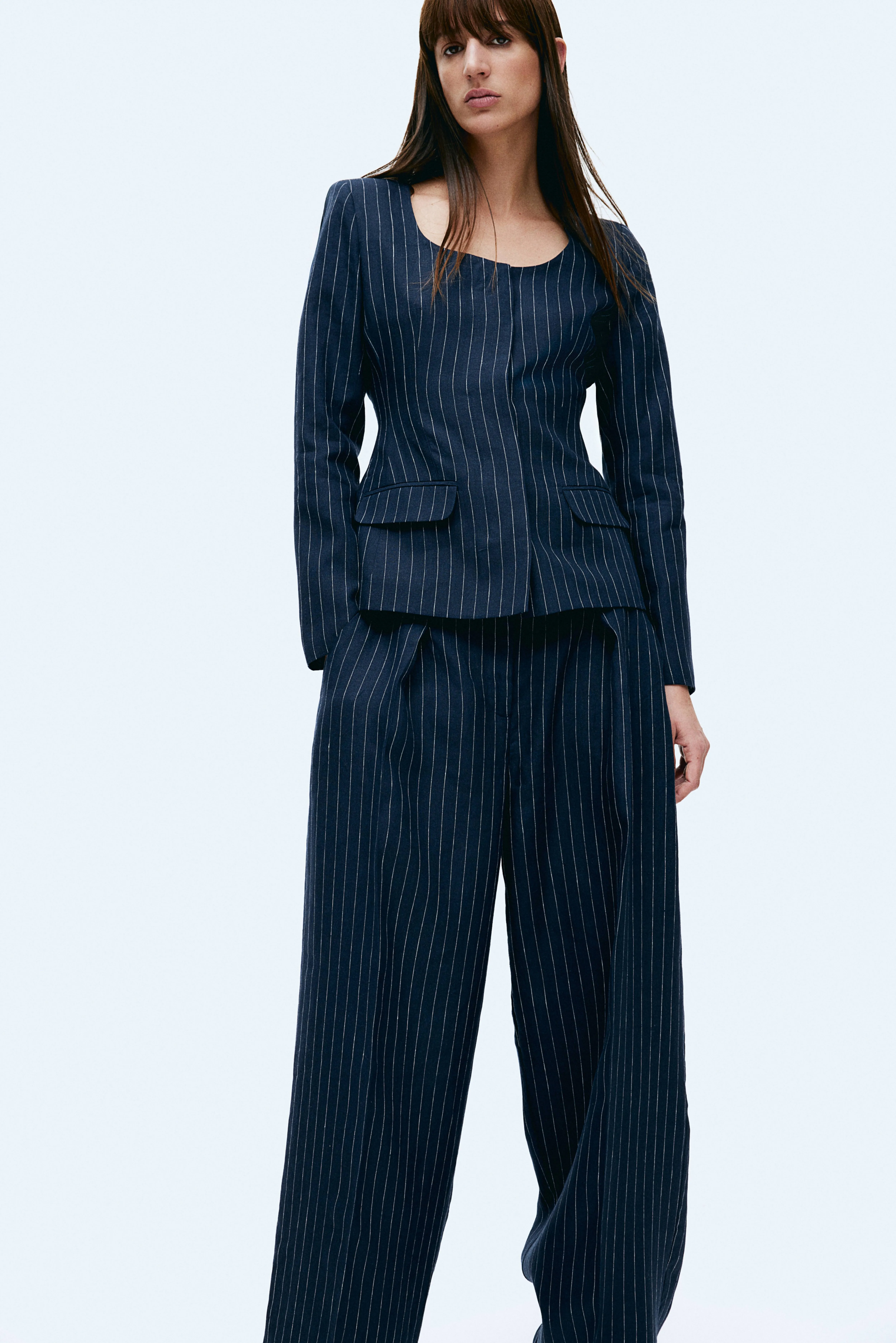 Waisted linen blazer - Deep neckline - Long sleeve - Navy blue/Pinstriped - Ladies | H&M GB